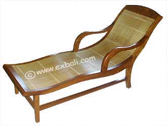 Rigid steamer Chair
