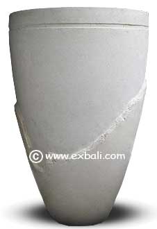 Cast concrete vase