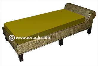 Rattan Chaise lounge